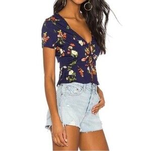 Superdown floral front tie top size S